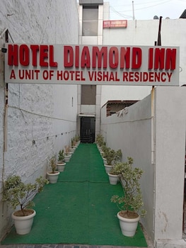 hotel diamond inn near delhi airport