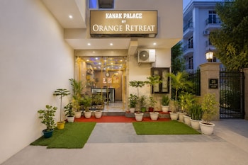 Hotel Orange Retreat,,3 star