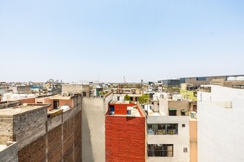 hotel orange retreat