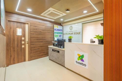 treebo golden stay electronic city