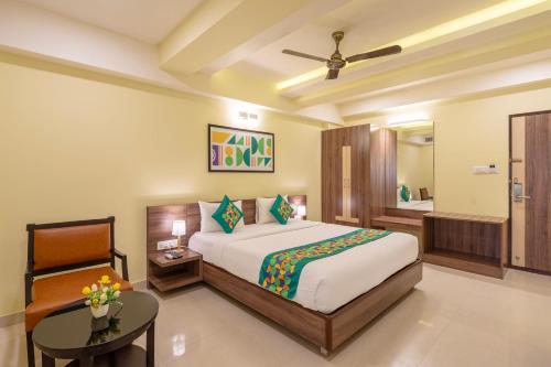 treebo golden stay electronic city