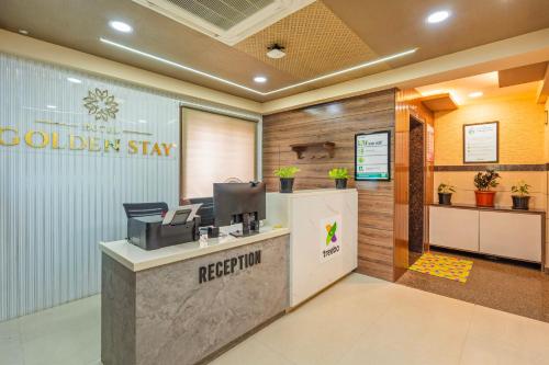 treebo golden stay electronic city