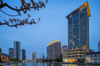 shanghai bund suhepan apartment