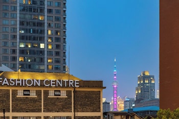 shanghai bund suhepan apartment