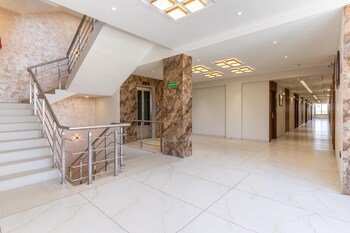 hotel altura chhatral