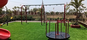hotel altura chhatral
