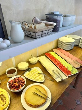 Hotel Nebula Plaza,,3 star