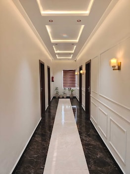 Hotel Natraj,,3 star