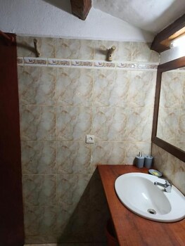 Le Suarez Hotel,,3 star