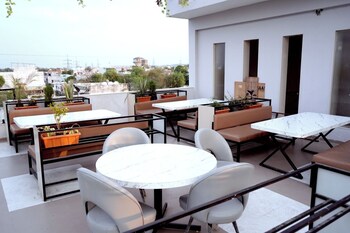 hotel leela inn