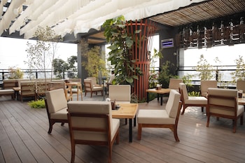 hotel subansiri