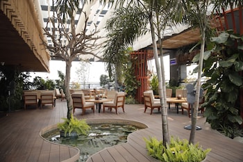 hotel subansiri