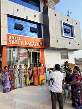Hotel Shri Ji Palace,,3 star