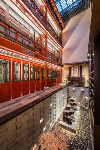 manxin mansion beijing shichahai park nanluoguxiang