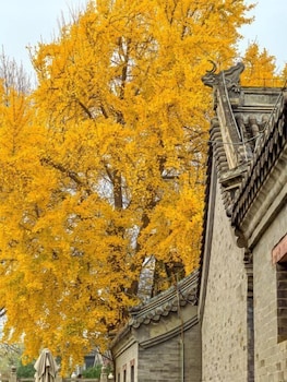 manxin mansion beijing shichahai park nanluoguxiang