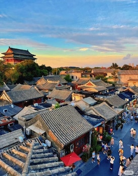 manxin mansion beijing shichahai park nanluoguxiang