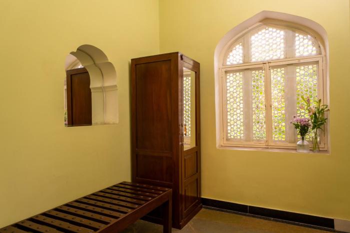 mukam at kanakvilas