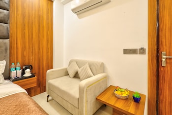 hotel elysian at delhi airport