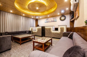 kavin suryansh regency near mall road