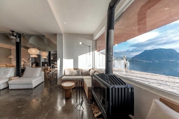 lugu lake and share resort hotel