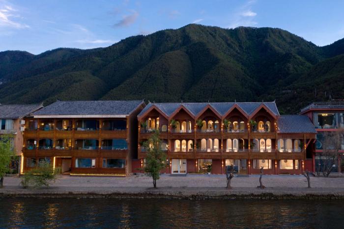 lugu lake and share resort hotel