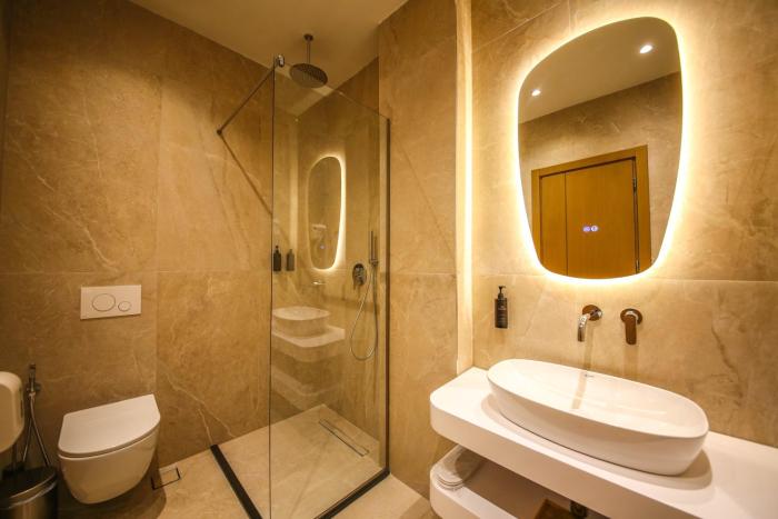 hotel lake park ksamil