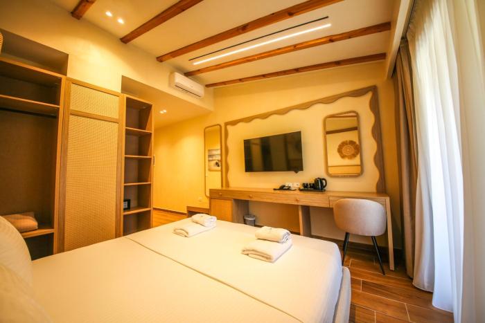 hotel lake park ksamil