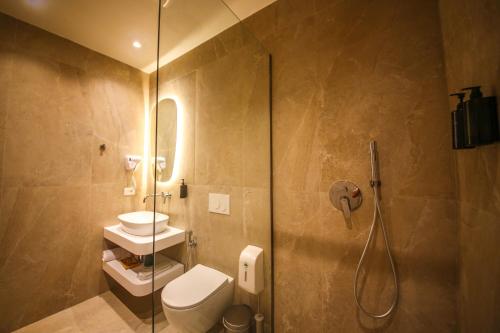 hotel lake park ksamil