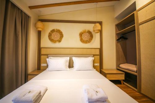 hotel lake park ksamil