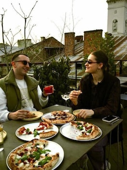 Fest Hotel. Rynok Square,,4 star