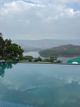 Nisarga Lake Resort Tapola,,3 star