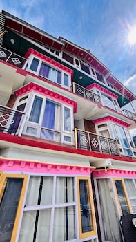 dolma homestay by orko