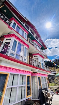 dolma homestay by orko