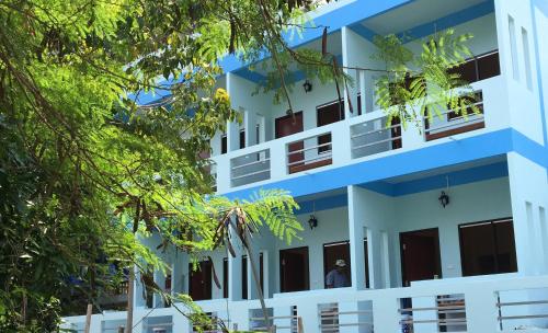 ocean view resort koh tao