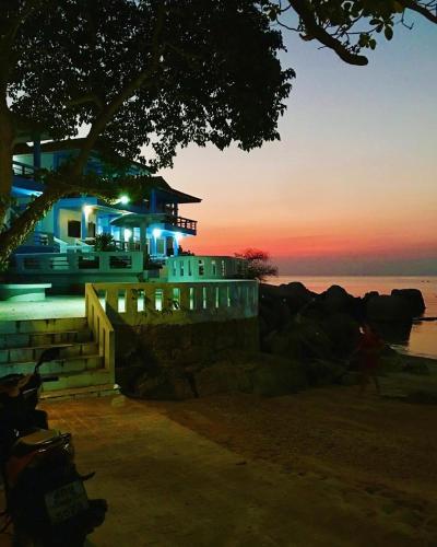 ocean view resort koh tao