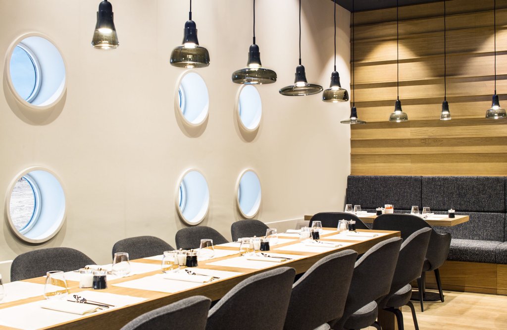 white 1921 courchevel