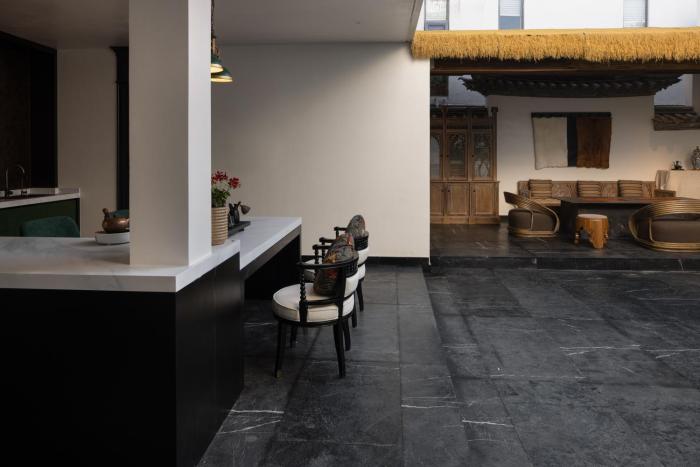arcadia small courtyard