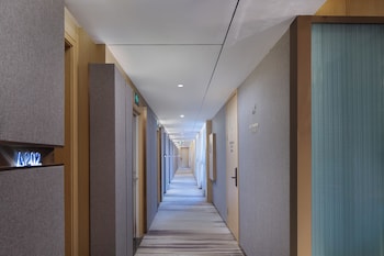 echic mercure international hotel guangzhou railway station xiaobei metro station branch