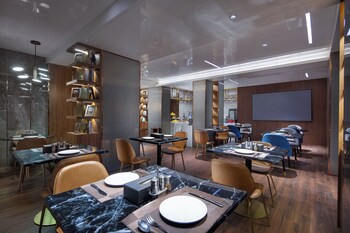 echic mercure international hotel guangzhou railway station xiaobei metro station branch