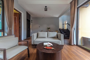 Aofeng Tangquan Secluded Villa,,3 star