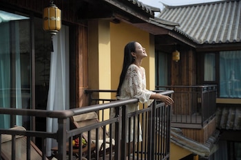 aofeng tangquan secluded villa