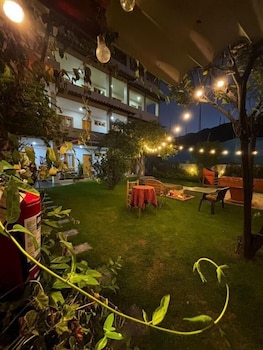 casa hotel alpamayo