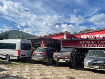 casa hotel alpamayo