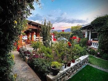 casa hotel alpamayo