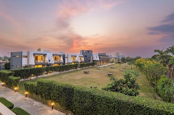 dls forest vines resort and spa