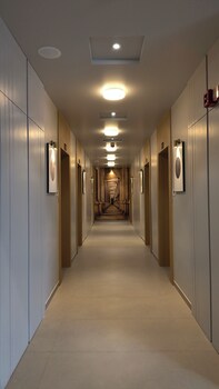 balaji hotel