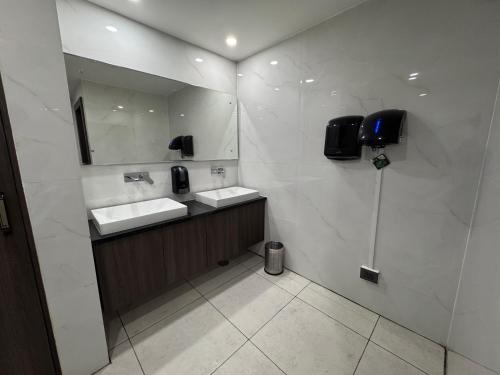 vaishnavi beacon hotel patna
