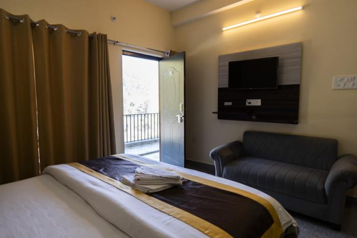 hotel the sunlight restaurant bhimtal