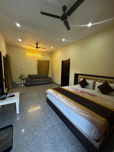hotel the sunlight restaurant bhimtal