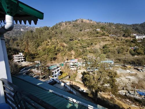 hotel the sunlight restaurant bhimtal